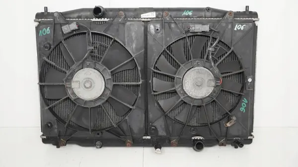 Radiador de agua OEM 360203975 para Honda Civic VIII image 3