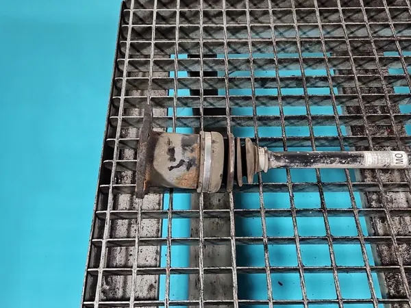 Höger bakaxel Suzuki SX4 S-Cross 1.6 13-16 AWD image 3