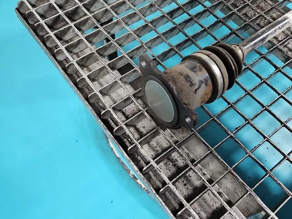 Höger bakaxel Suzuki SX4 S-Cross 1.6 13-16 AWD image 4