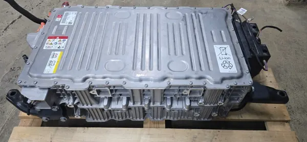 Bateria Porsche OEM 4M4915911L - 70Ah Usada image 3