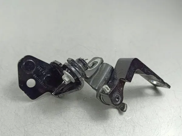 Hastes de porta traseira Ford Escape IV 2022 OEM FOB52674 image 1