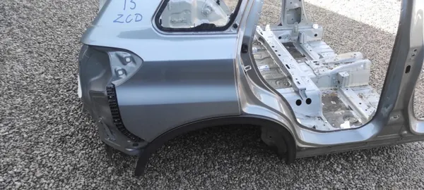 Panel de suelo trasero Suzuki OE FRGHYEJUYTRE image 3