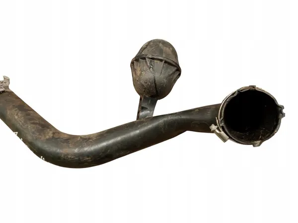 Audi A4 S4 B9 2023 Intercooler Schlauch 8W0145673 image 5