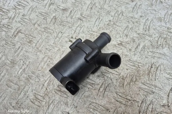 Elektrisk hjälppump kylvätska VW GOLF PLUS image 6