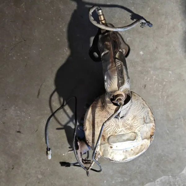 Catalisador usado OEM 1057581X Renault 1.6 D image 6