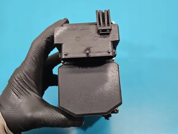 Pompe ABS VW Passat B5 2000-2005 OEM image 10