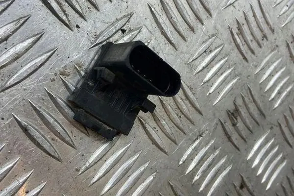 Kopplingscylinder VW PASSAT B6 1.9L Diesel 2006 image 2