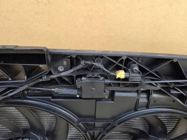 Conjunto de Radiador Frontal con Ventiladores Audi Q3 1.4 2.0 TFSI image 4