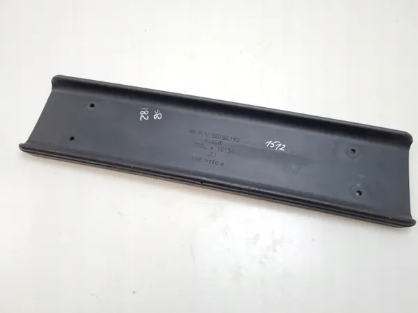 Cadre de plaque d'immatriculation arrière Jeep Wrangler OEM 55155193 image 2