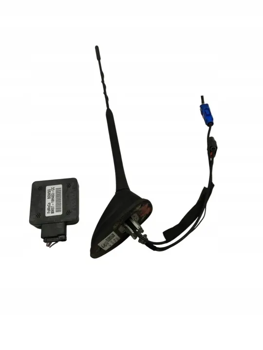 OEM BM5T-19H463-CC antennivahvistin Ford Focus Mk3:lle image 2