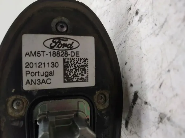 OEM BM5T-19H463-CC antennivahvistin Ford Focus Mk3:lle image 4