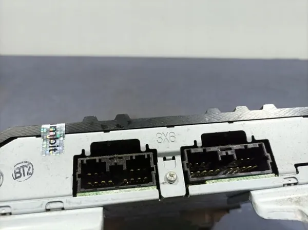 Amplificateur Audio Mitsubishi OEM 8701A350 - Occasion image 3