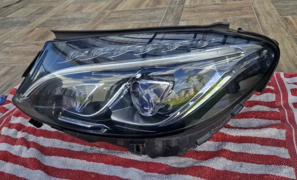 MERCEDES C W205 14-18 FULL LED ILS LINKER KOPLAMP image 2