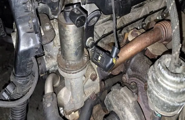 OEM 284102a120 EGR-venttiili Kia Ceed 1.6L 2007 image 2