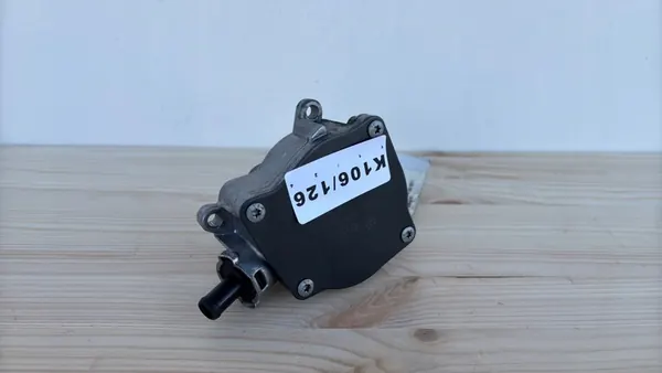 Imupumppu Audi A3 TT Seat Skoda VW Golf 2.5 OEM image 2