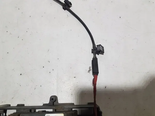 Contrôle d'ouverture de coffre à pied Audi A8 D4 image 4