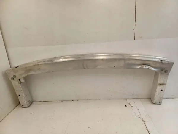 Viga para-choques traseira OEM 8R0807313D Porsche Macan image 2