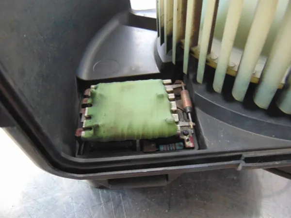 Ventilador de Aquecimento Renault OE OEM 5D7220300 - Usado image 5