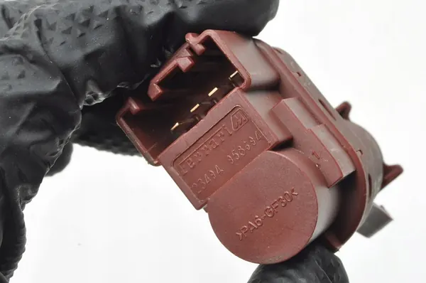 Sonde de Pédale d'Embrayage FERRARI PORTOFINO 3.9 F164 OEM 23494 958694 image 3