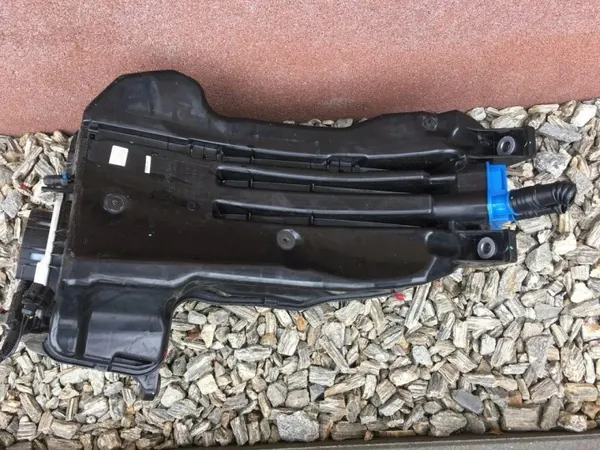 Pompe AdBlue Audi Q7 OEM 4M0131878BF image 3