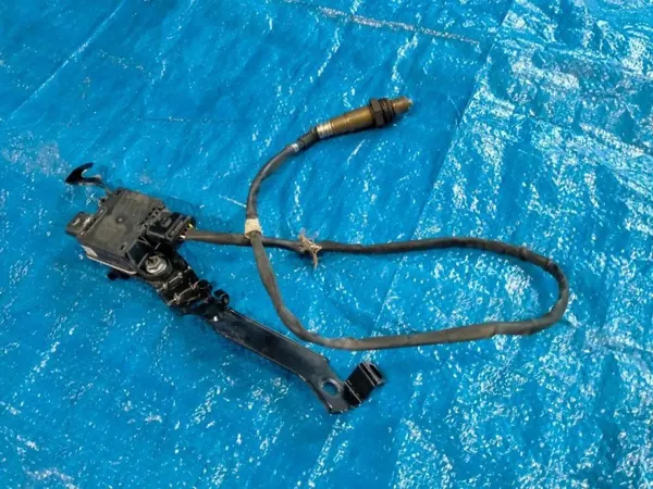 Audi A5 Lambda-anturi OEM 8W0906261F - Käytetty image 2