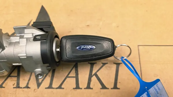 FORD C-MAX MK2 10-19 FOCUS MK3 KUGA II Ignition Key OEM image 10