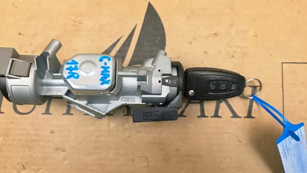 FORD C-MAX MK2 10-19 FOCUS MK3 KUGA II Ignition Key OEM image 3