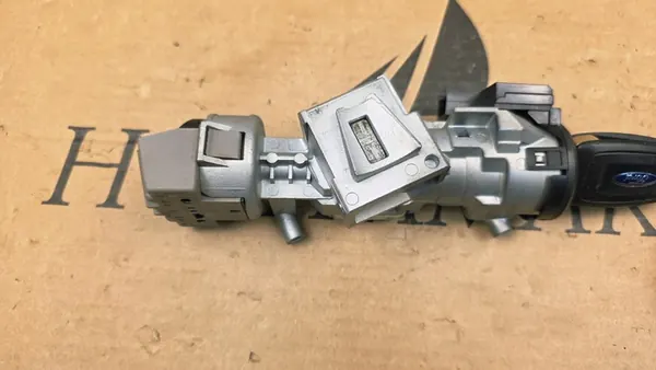 FORD C-MAX MK2 10-19 FOCUS MK3 KUGA II Ignition Key OEM image 9