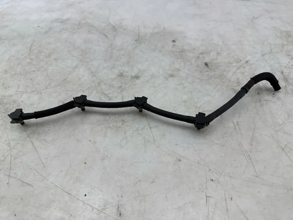 Volkswagen Golf VII 2015 Kraftstoffüberlaufschlauch image 2