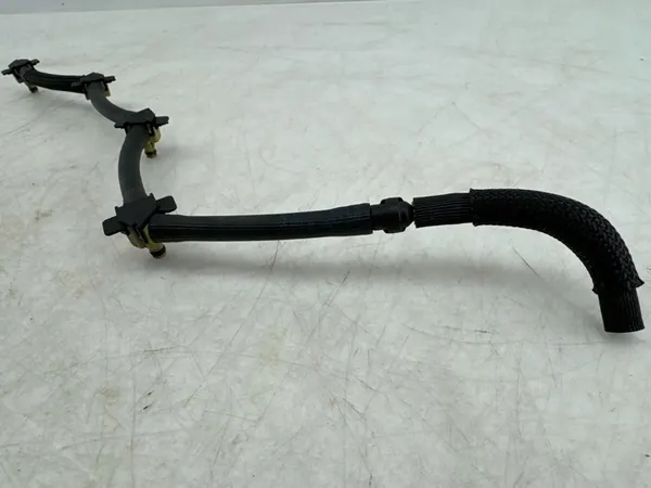 Volkswagen Golf VII 2015 Kraftstoffüberlaufschlauch image 6