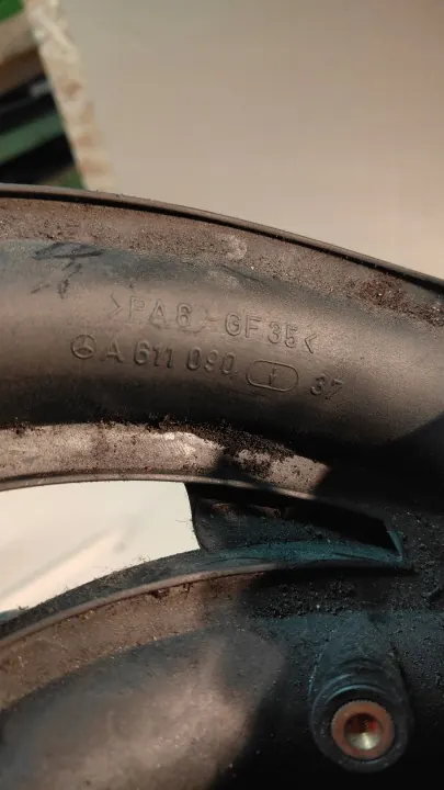 Gebrauchter Mercedes Ansaugkrümmer OEM A61109037 image 4