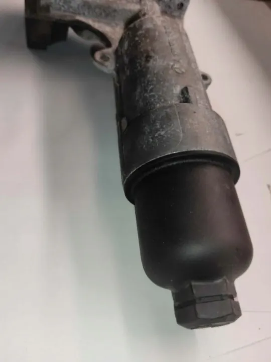 Mercedes Oljekylare Filterbas OEM A2711800610 image 9