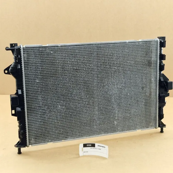 Ford OE Motorradiator OEM 61C87 - Begagnad image 5