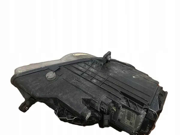 Vasen ajovalaisin VW Passat B6 Bi-Xenon image 9