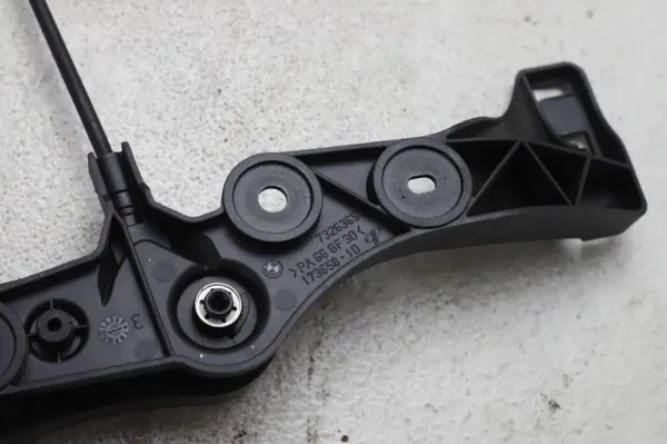 Motorhaubenöffnungsgriff BMW 4er F32/F82 OEM 7313782 image 5