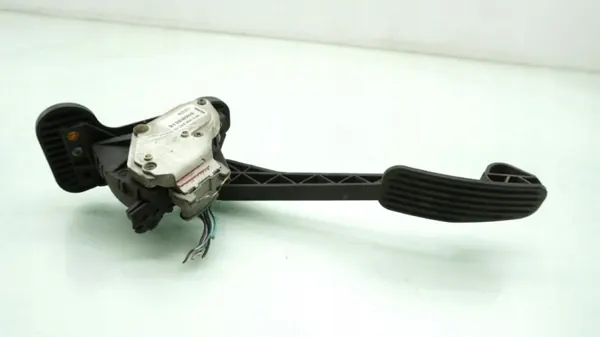 Volvo gaspedalslyft OEM 30683516 för S80 I/V70 II image 2