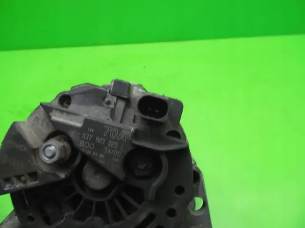 Vaihtovirtageneraattori VW Polo III 94-01 1.4 B BOSCH 70A image 7