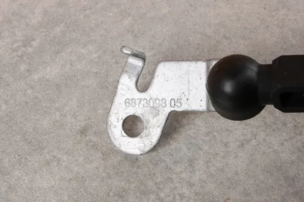 Strålkastarnivåsensor OEM 6895466 Höger Bak image 4