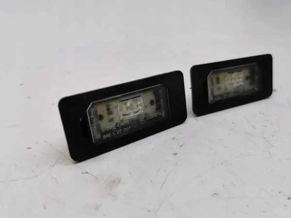 BMW 5 F10 F11 2013 Conjunto de luz de placa traseira OEM 7193293 image 5