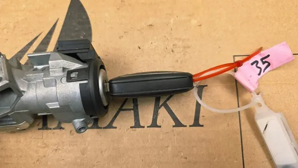 FORD FOCUS MK3 10-18 C-MAX MK2 KUGA II Juego de llave de encendido image 10