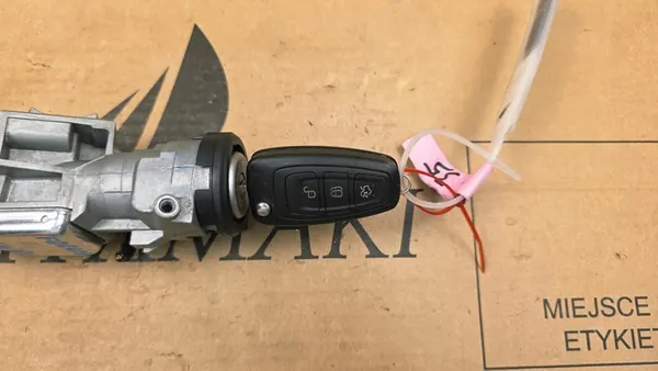 FORD FOCUS MK3 10-18 C-MAX MK2 KUGA II Juego de llave de encendido image 6