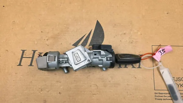 FORD FOCUS MK3 10-18 C-MAX MK2 KUGA II Juego de llave de encendido image 8