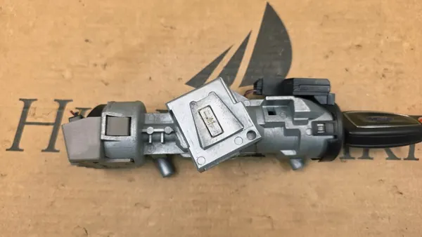 FORD FOCUS MK3 10-18 C-MAX MK2 KUGA II Juego de llave de encendido image 9