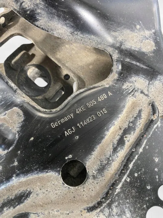 Audi Q8 e-tron Hintere Hilfsrahmen OEM 4KE505452 image 7