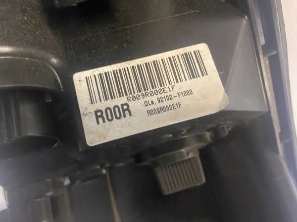 Faros derecho Kia Sportage IV OE 92102-F1000 image 10