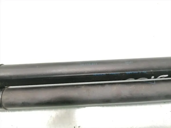 Vauxhall Corsa bakluckdämpare OEM 2002 Hatchback image 4