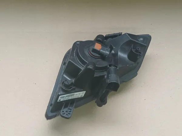 Faro Halógeno Derecho Delantero OEM 6F0941702A image 5