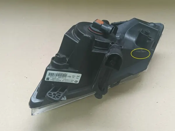 Faro Halógeno Derecho Delantero OEM 6F0941702A image 6