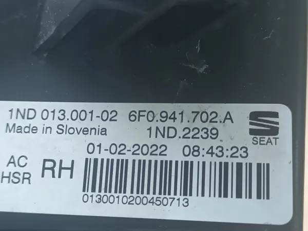 Faro Halógeno Derecho Delantero OEM 6F0941702A image 7
