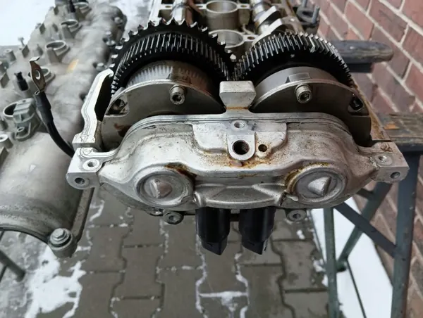 BMW Zylinderkopf OEM 7833884 Linke Seite E60/E61 image 7